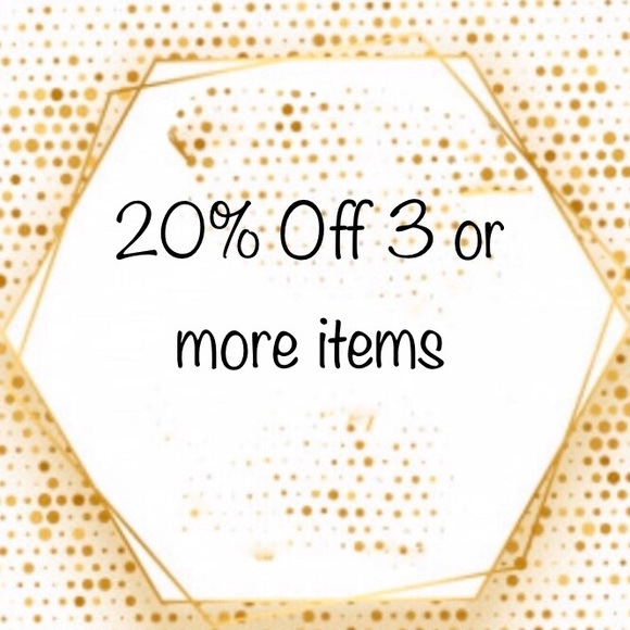 ✨✨ Dainty Paperclip Necklace✨✨ - Picture 5 of 5